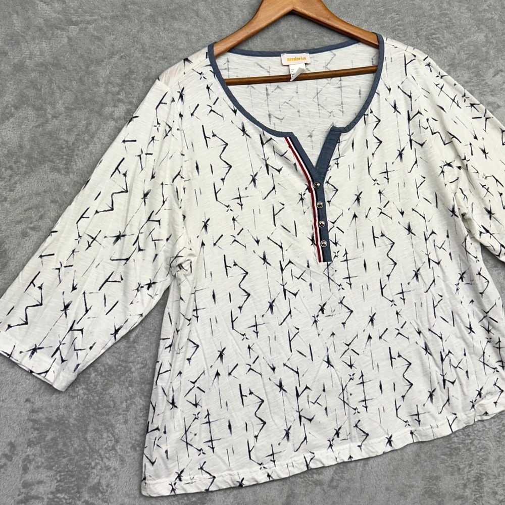 Ambria Henley Womens 20 Plus White Abstract Print Coastal Preppy Nautical Cruise